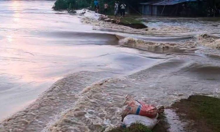 Floodwaters recede in southeast, fresh flood may loom in north, northeast | Special Stories