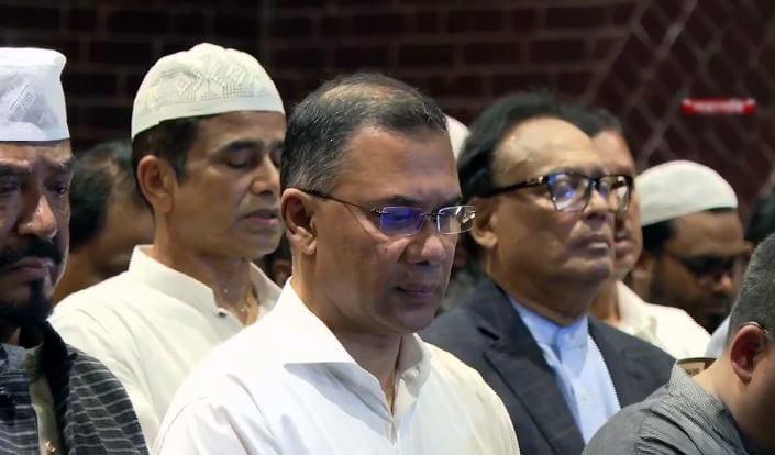 PM joins Jamiruddin Sircar’s namaj-e-janaza | News Flash