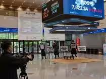 South Korea's Kospi dives more than 5%, SK hynix down 10% | Business