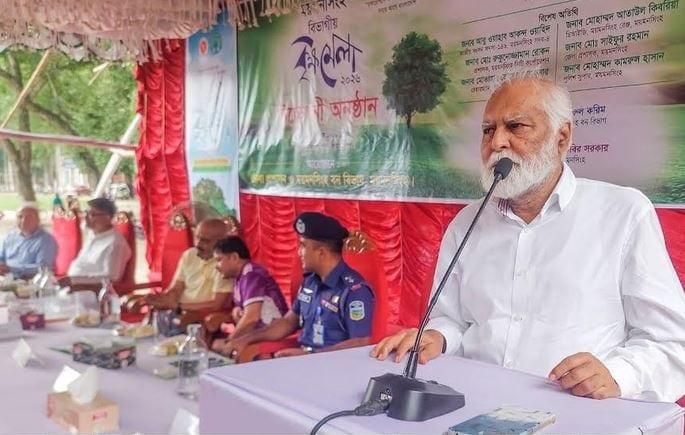 Massive tree plantation essential for economic prosperity: Iqbal | Others