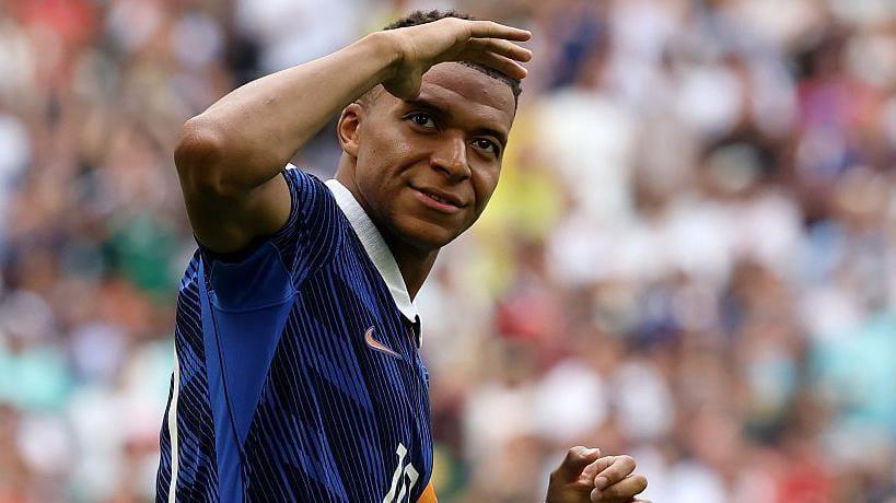 Mbappe wins World Cup Golden Boot | News Flash