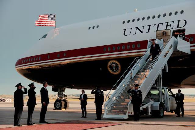 Trump says new Air Force One to be 'maxed out' after security concerns | International