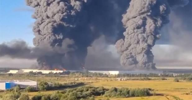 Ukraine drone strikes spark warehouse fire in Saint Petersburg area | International