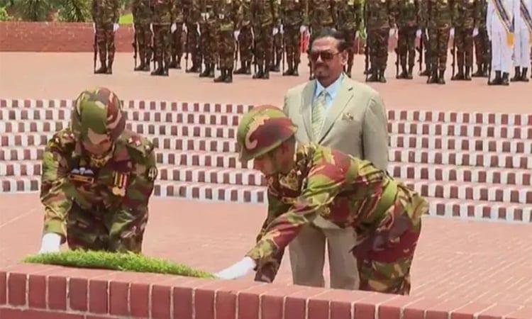 Acting President pays homage at National Memorial | News Flash