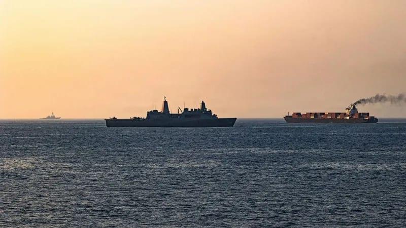 US military launches 'powerful' retaliatory strikes on Iran | News Flash
