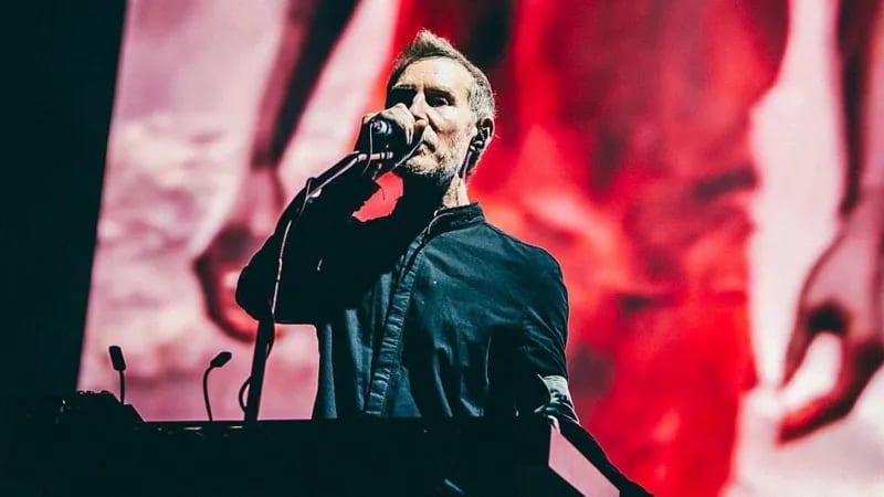 Massive Attack banned from Singapore over Palestinian flag display | News