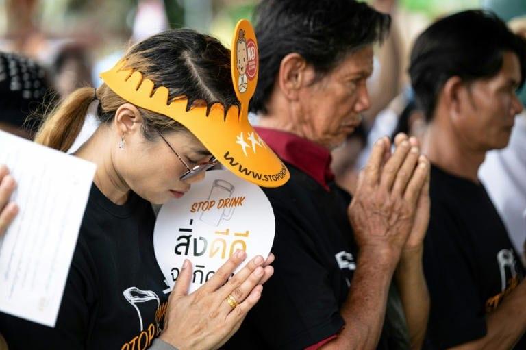 Millions of Thais banish the booze for Buddhist Lent | International
