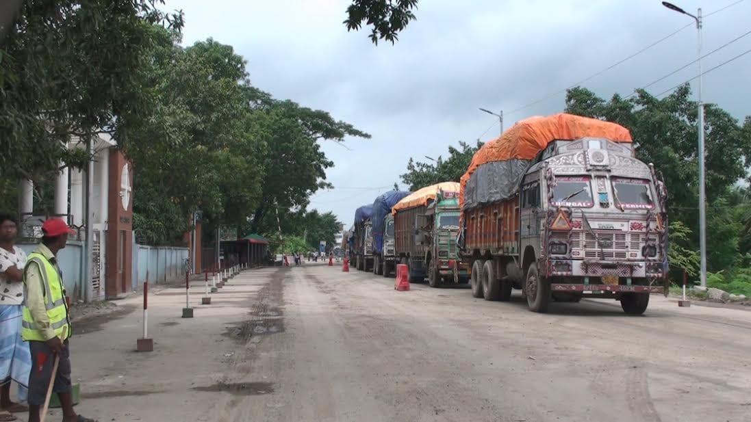 90 metric tons of green chilies imported from India | Business