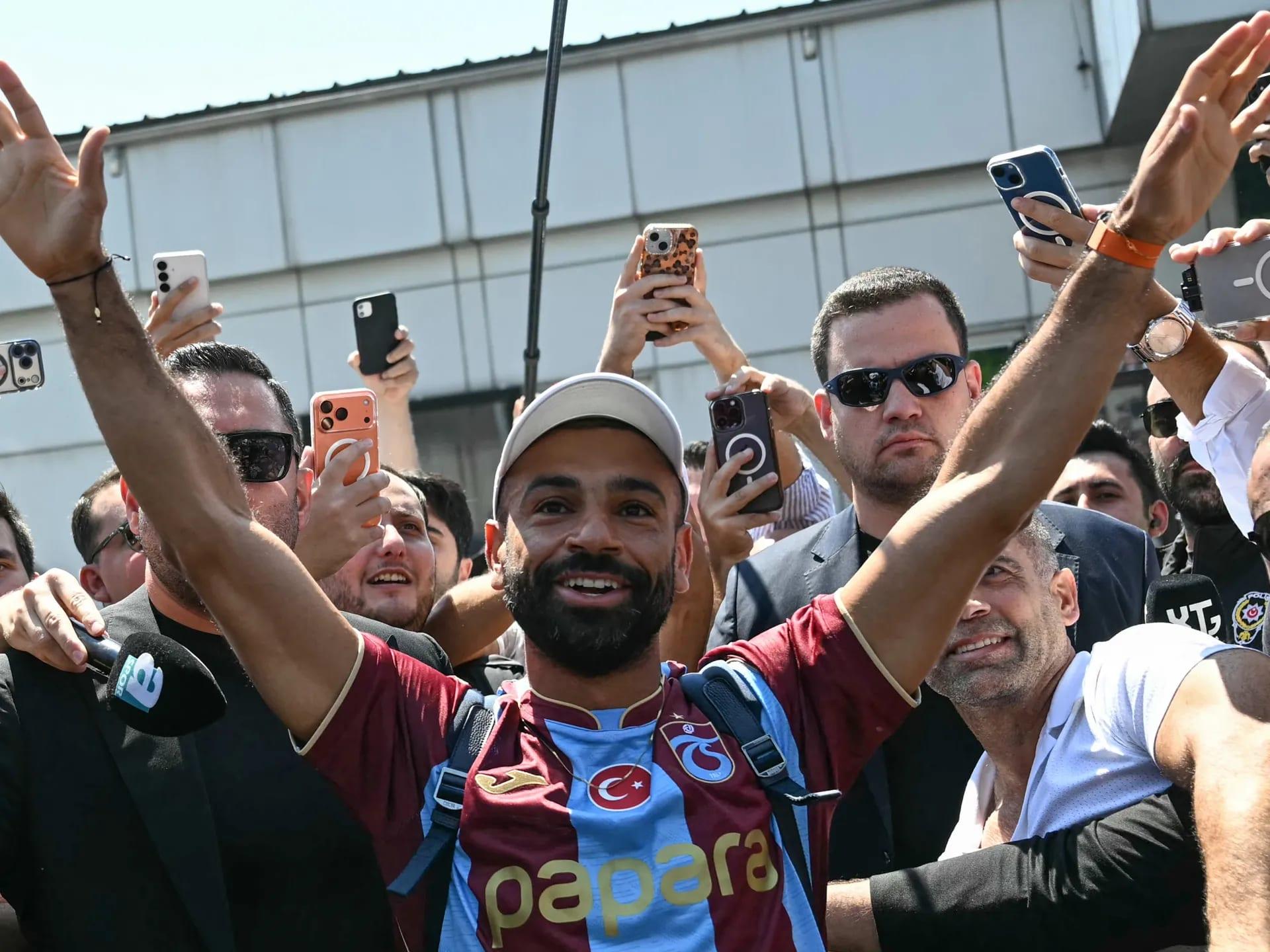 Salah arrives in Turkey to complete Trabzonspor move | Sports