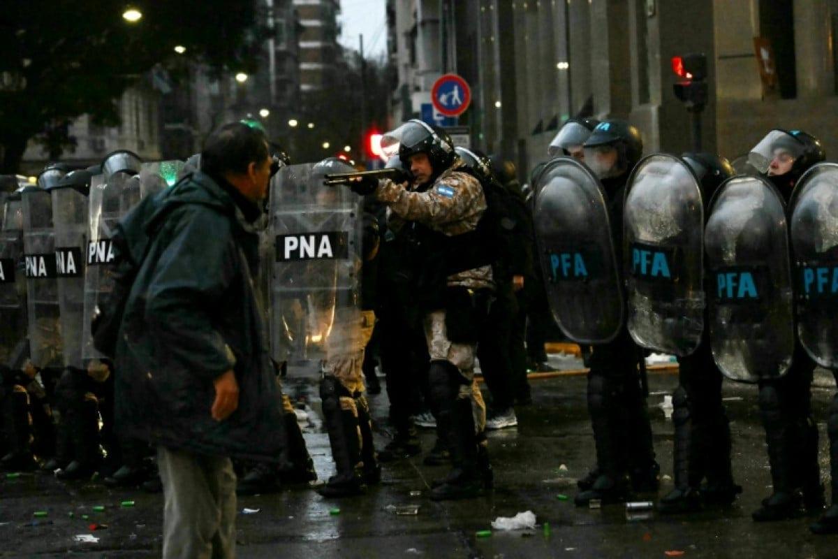 Clashes with police as Argentines protest property bill | International