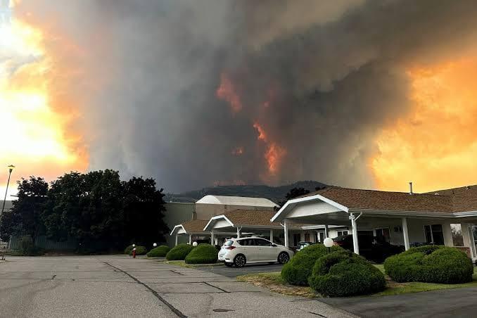 Wildfire forces 20,000 evacuations in western Canada | International