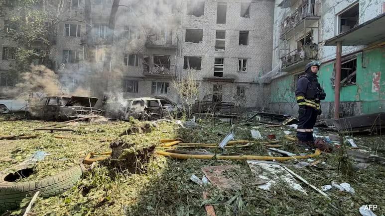 Russian attack kills 5 in Ukraine's Zaporizhzhia | International