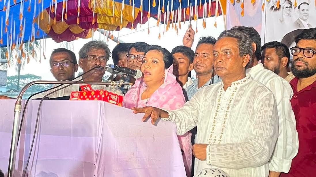 Flow of time couldn't erase the memories of my late father: Putul | Others