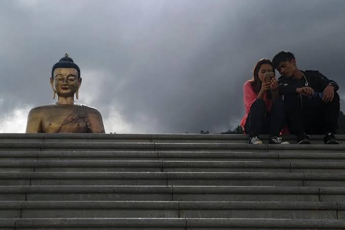 Sri Lanka unearths golden Buddha statues in ancient capital | International