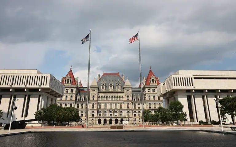 US charges woman with IS-inspired plot to blow up New York State Capitol | International