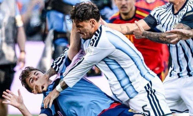 Argentina's Paredes suspended 10 matches by FIFA for World Cup fight | Sports