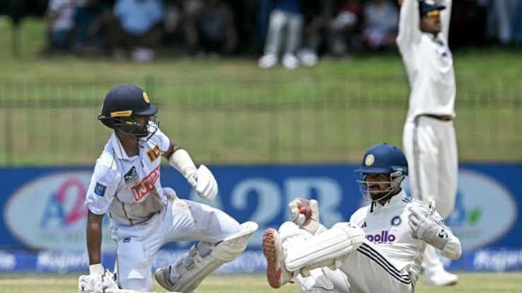 Sri Lanka trail India by 238 runs in second Test | Sports