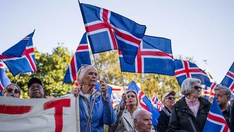 Iceland votes on whether to resume EU membership talks | International