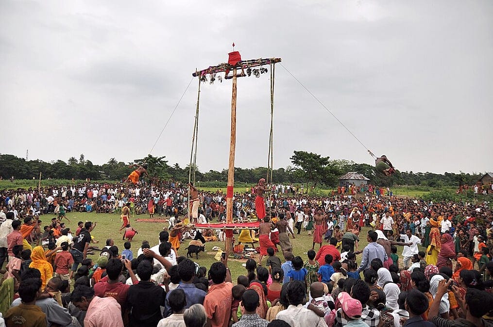 চড়ক গাজন: বাংলার একটি গ্রামীণ উৎসব